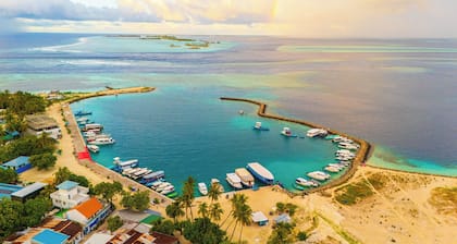 Beach Hotel Guraidhoo