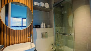 Deluxe Double Room, Balcony, Ocean View | Bathroom | Shower, hair dryer, towels, soap