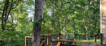 Pointer Haus | Dog Friendly, near Purina Farms, WashMO, Wedding venues