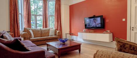 6 Beds Mixed Dormitory | Area keluarga