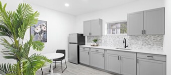 25% Off! Cozy 1BR • Pet Friendly + Wi-Fi