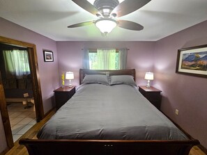 3 soverom, skrivebord, wi-fi og sengetøy