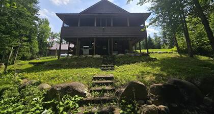 Gorgeous Indian Lake Cabin