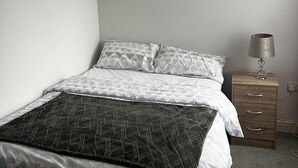 1 bedroom, free WiFi, bed sheets - Seaside Bliss Apartment in Portsmouth (Portsmouth)