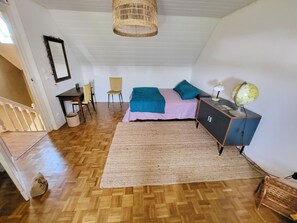 2 camere, ferro/asse da stiro, Wi-Fi gratuito