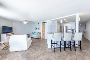 TV - 2BR 2BA @ The Aquavista Resort on the West End of PCB! (Panama City Beach)