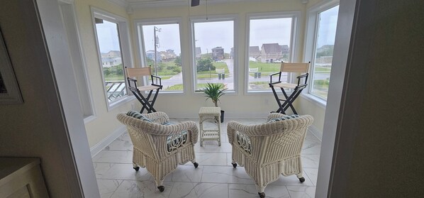 Interior - 8528 Beach Rd, Semi-Oceanfront, Pool (Nags Head)