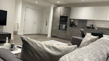 Apartment | Living area | TV