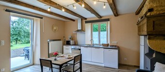 Charming Country Apartment with Modern Comfort, Terrace & Garden Views