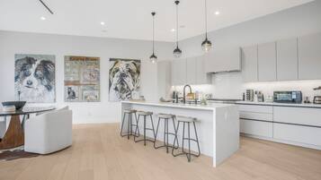 Luxury Villa, Multiple Beds, Pool Access, Mountain View (Belden Modern Villa) | Private kitchen | Fridge, microwave, oven, stovetop