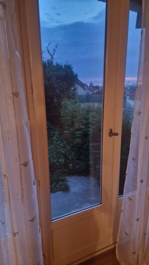 Interior - Appartement Spacieux Avec Jardin Clos. A 15mn de L'aéroport CDG (Vaujours)