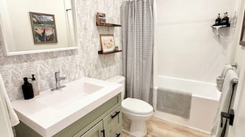 Towels, toilet paper