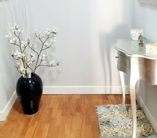 Apartamento Confort, vistas al patio | Zona de estar | Una Smart TV, Netflix, películas de pago, servicios de streaming