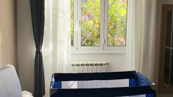 بديكورات فريدة لكل غرفة وطراز فريد لكل وحدة ومكتب وأسرّة أطفال/رضّع