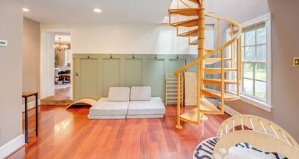 Family-friendly Pottstown Home w/ On-site Pond!