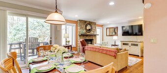 Hike, Golf & Explore: Pocono Pines Townhome