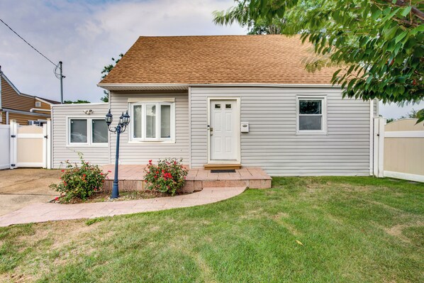 Rumah (2 Bedrooms) | Detail eksterior