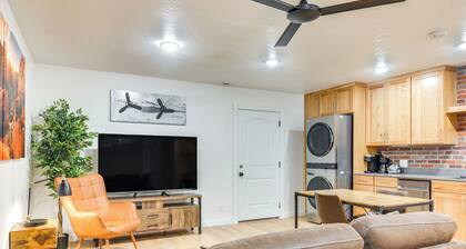 Bright Cedar City Townhome ~ 2 Mi to Downtown!