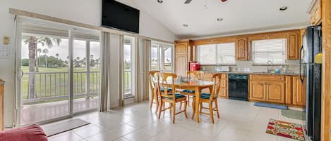 Casa (2 Bedrooms) | Interior