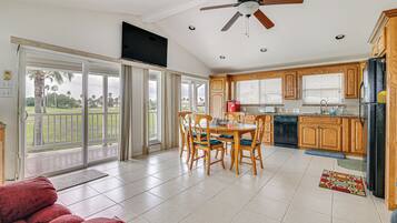 Rumah (2 Bedrooms) | Interior