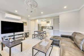 House (2 Bedrooms) | Front of property - Pet-friendly Valley Stream Duplex - 1 Mi to Mall! (Valley Stream)