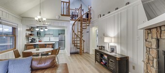 Centrally Located Angel Fire Condo ~ 1/2 Mi Resort