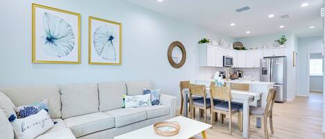 Apartment (3 Bedrooms) | Front of property