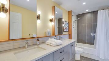 Rumah (2 Bedrooms) | Interior