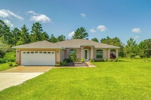 House (4 Bedrooms) | Front of property - Brooksville Home ~ 5 Mi to Weeki Wachee Springs! (Brooksville)