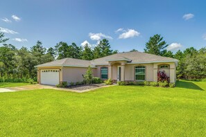 House (4 Bedrooms) | Interior - 5 Mi to Weeki Wachee Springs! Poolside Retreat (Brooksville)