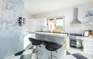 Fridge, microwave, oven, dishwasher - Villa Sv. Anna by Villas Guide (Radetici)