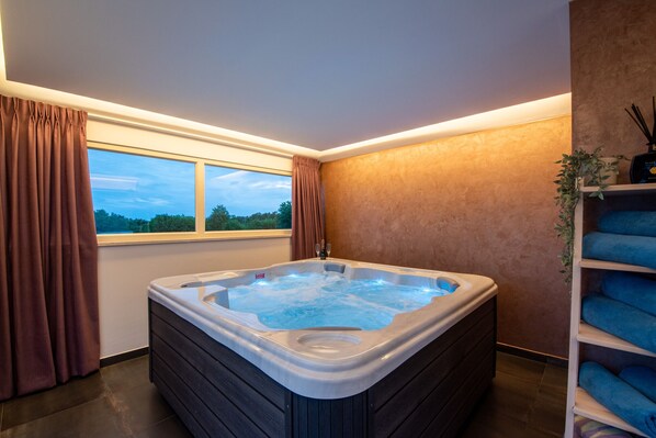 Interior - Villa Sv. Anna by Villas Guide (Radetici)