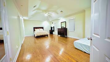 6 habitaciones, tabla de planchar con plancha y wifi gratis