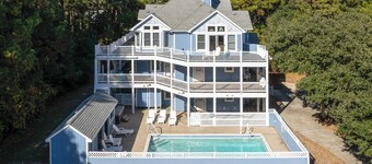 Angel's Retreat - Corolla Village, Steps to Beach Access, Pool, Cabana, Elevator, Pets, Open YR