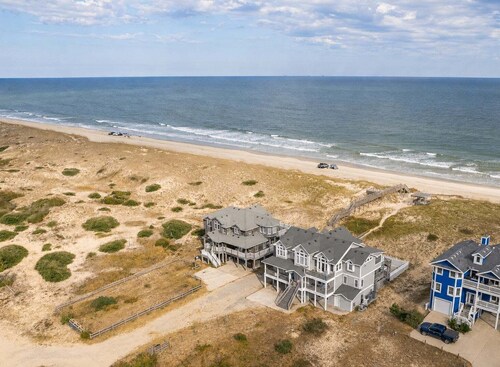 Sun King II - 4x4 Carova Beach, Oceanfront, Ocean View, Elevator, Pool, Hot Tub, Pets Ok