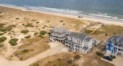 Sun King II - 4x4 Carova Beach, Oceanfront, Ocean View, Elevator, Pool, Hot Tub, Pets Ok