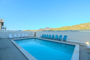 A heated pool - C9289 Sun King II. Oceanfront, Elevator, 4x4 Area, Pool, Hot Tub, Pets OK! (4x4 - Carova Beach)