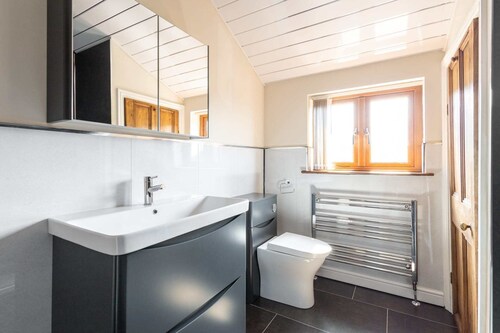 Host & Stay | The Willows