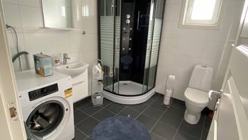 Ground Floor Apartment | Bathroom