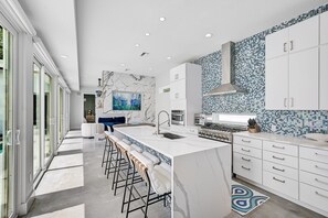 House, 3 Bedrooms | Private kitchen - Paradise Found 3 Bedroom Home by RedAwning (Sarasota)