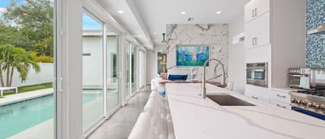 Ferienhaus, 3 Schlafzimmer | Eigene Küche | Wasserkocher mit Kaffee-/Teezubehör, Kühlschrank, Ofen, Toaster