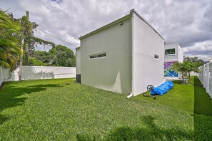 House, 3 Bedrooms | Exterior - Paradise Found 3 Bedroom Home by RedAwning (Sarasota)