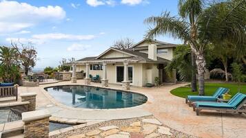 Rumah, 4 kamar tidur | Kolam renang