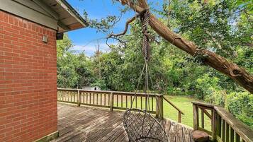 Rumah, 2 kamar tidur | Halaman properti