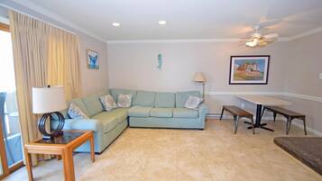 Apartment, 3 Bedrooms | Living area | Streaming services