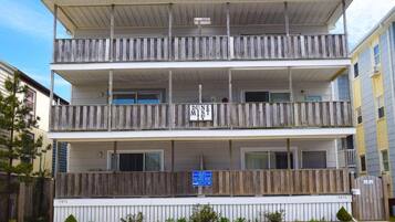 Apartment, 3 Bedrooms | Exterior