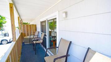 Apartment, 3 Bedrooms | Property grounds