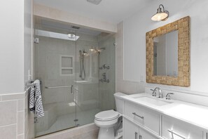 Casa, 3 habitaciones | Baño | Toallas 