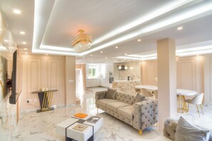 Living area - 4-bedroom townhome in fabulous Marbella with AC, WiFi (Marbella)