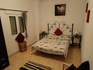 บ้านพัก | 3 ห้องนอน, เตารีด/โต๊ะรีดผ้า, Wi-Fi ฟรี, ผ้าปูที่นอน